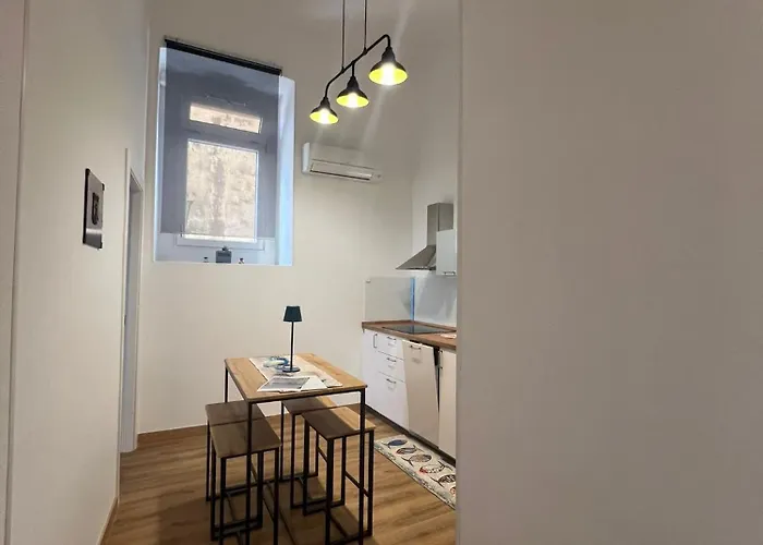 Centro Exclusive Sea View Apartment *